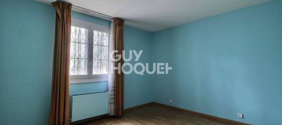 5 bedrooms House in Sainte-Genevieve-des-Bois, France No. 323147 8