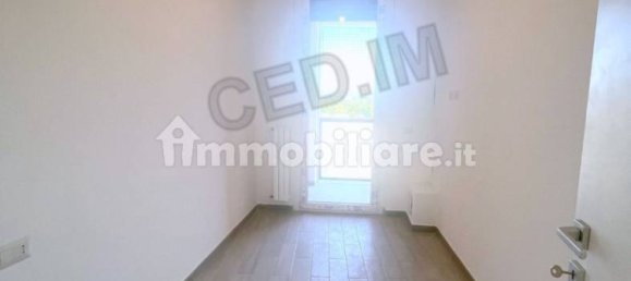 Квартира с 2 спальнями в Ро, Италия № 262329 21