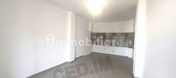 Квартира с 2 спальнями в Ро, Италия № 262329 3