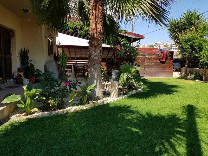 7 غرف نوم عقار تجاري في Agios Athanasios, Cyprus رقم 13449