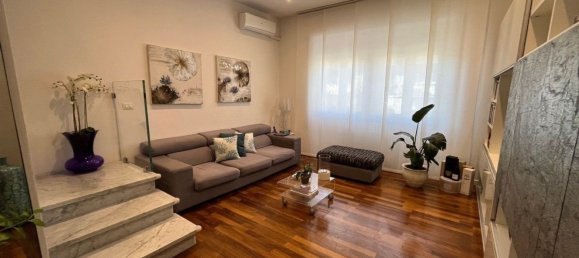 5 rooms House in Viareggio, Italy No. 10047 10