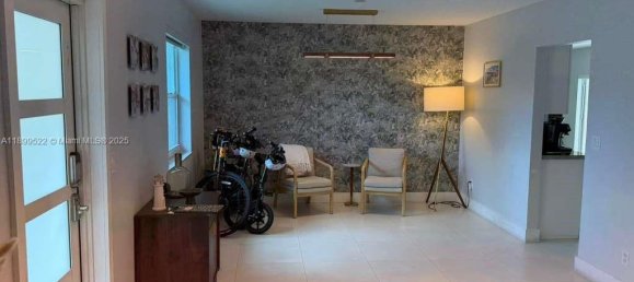 3 dormitorios villa en venta en Miami, Miami-Dade, Florida, USA № 614250 4