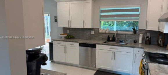 3 dormitorios villa en venta en Miami, Miami-Dade, Florida, USA № 614250 11