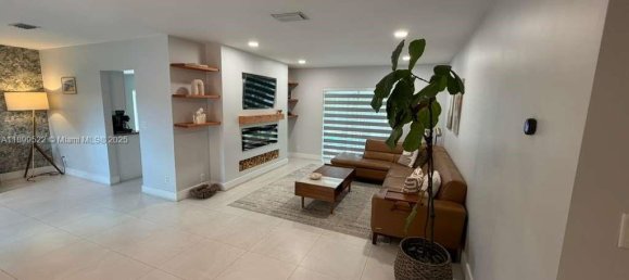 3 dormitorios villa en venta en Miami, Miami-Dade, Florida, USA № 614250 9