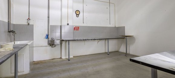 3956m² Building in Oeiras, Portugal No. 98699 39