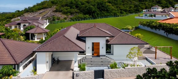 5 bedrooms Villa in Hua Hin, Thailand No. 4259 11