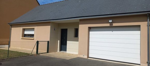 Casa de 5 divisões em Saint-Berthevin, France N.º 316045 2