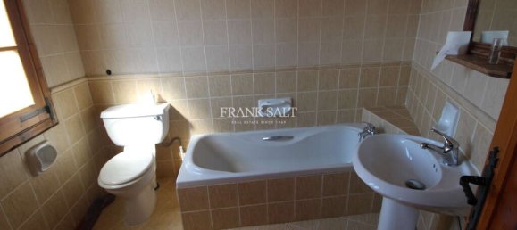 Casa de 5 dormitorios en Gharb, Malta No. 5884 17