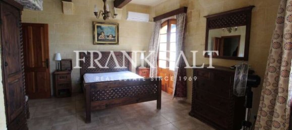 Casa de 5 dormitorios en Gharb, Malta No. 5884 12