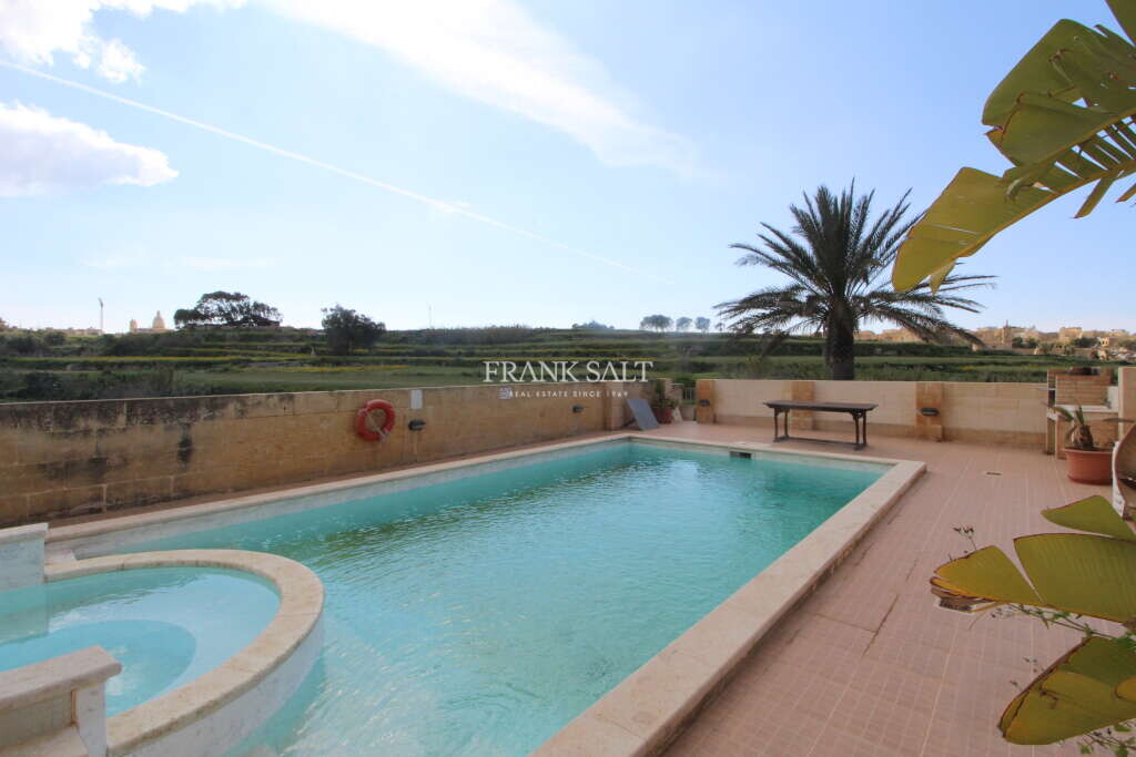 Casa de 5 dormitorios en Gharb, Malta No. 5884