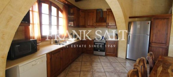 Casa de 5 dormitorios en Gharb, Malta No. 5884 3