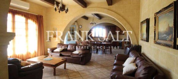 Casa de 5 dormitorios en Gharb, Malta No. 5884 4