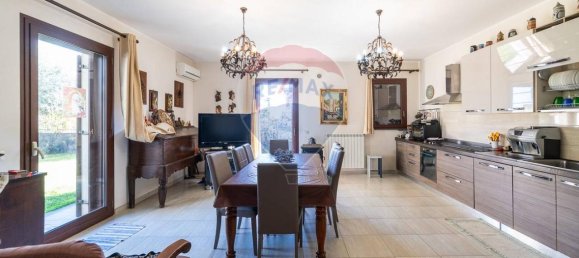 3غرفة فيلا في Sant'Agata li Battiati, Italy رقم 3132 16