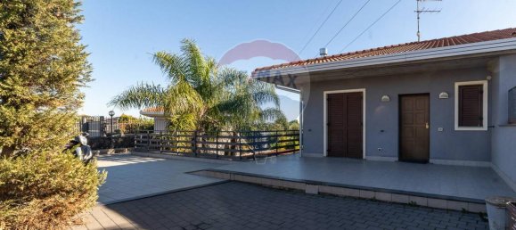 3غرفة فيلا في Sant'Agata li Battiati, Italy رقم 3132 2