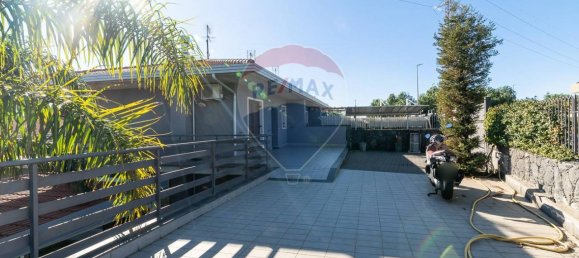 3غرفة فيلا في Sant'Agata li Battiati, Italy رقم 3132 27