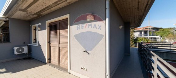 3غرفة فيلا في Sant'Agata li Battiati, Italy رقم 3132 7