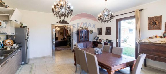 3غرفة فيلا في Sant'Agata li Battiati, Italy رقم 3132 53