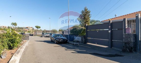 3غرفة فيلا في Sant'Agata li Battiati, Italy رقم 3132 54