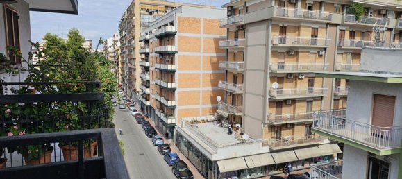 4-salle Appartement à Taranto, Italy No. 276330 6