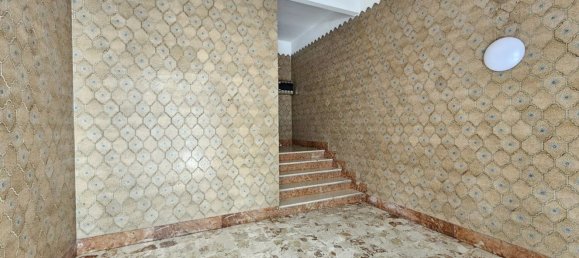 4-salle Appartement à Taranto, Italy No. 276330 2