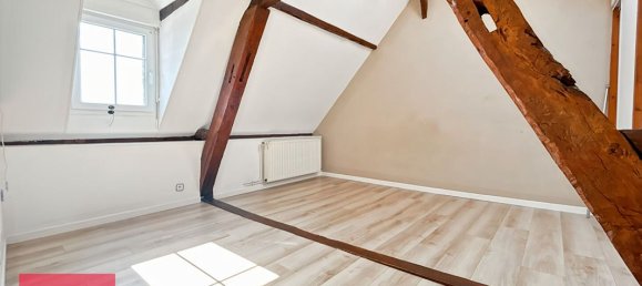 5 bedrooms House in Bernay, France No. 357574 12