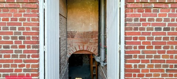 5 bedrooms House in Bernay, France No. 357574 16