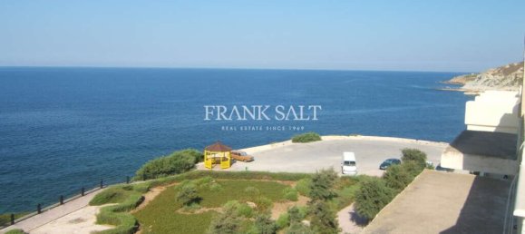 2 bedrooms Penthouse in Marsalforn, Malta No. 5468 5