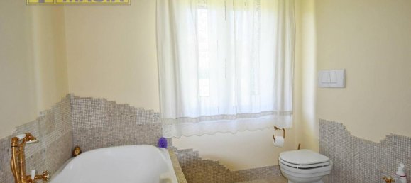 6 rooms Villa in Martinsicuro, Italy No. 175583 24