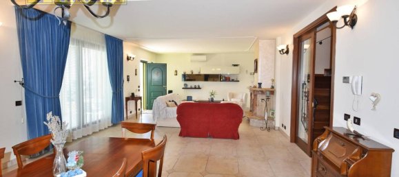 6 rooms Villa in Martinsicuro, Italy No. 175583 8