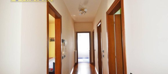 6 rooms Villa in Martinsicuro, Italy No. 175583 21