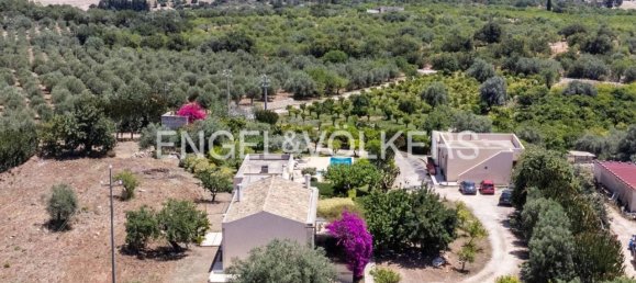 5 rooms Villa in Noto, Italy No. 123139 38