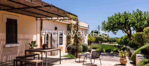 5 rooms Villa in Noto, Italy No. 123139 14