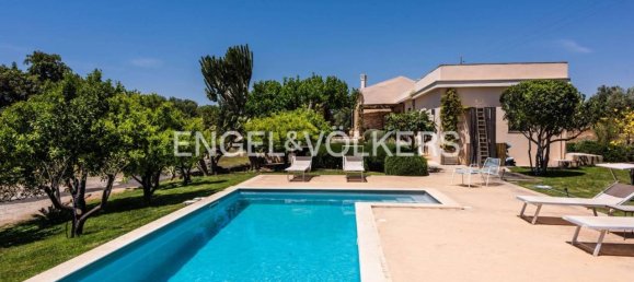 5 rooms Villa in Noto, Italy No. 123139 6