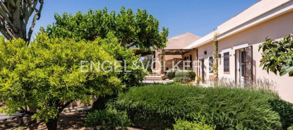 5 rooms Villa in Noto, Italy No. 123139 16