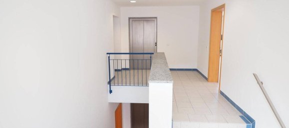 Edificio de 38 habitaciónes en Kaufbeuren, Germany No. 2397 2