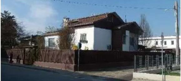 Дом с 7 комнатами в Чилавенья, Италия № 4224 2