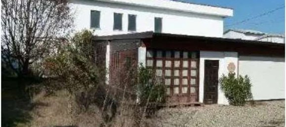 Дом с 7 комнатами в Чилавенья, Италия № 4224 26