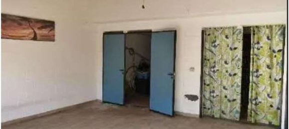 Дом с 7 комнатами в Чилавенья, Италия № 4224 21