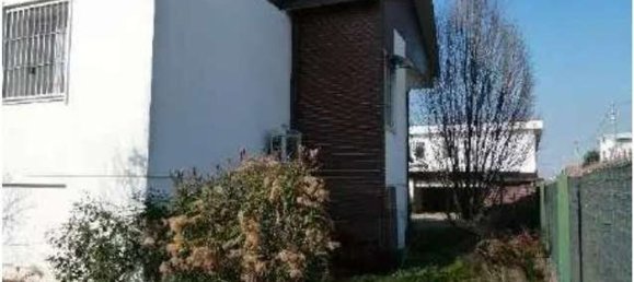 Дом с 7 комнатами в Чилавенья, Италия № 4224 7