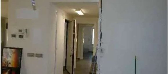 Дом с 7 комнатами в Чилавенья, Италия № 4224 14