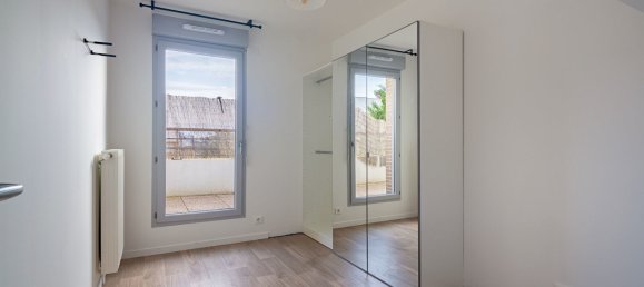 Apartamento de 3 dormitorios en Bezons, France No. 170007 9