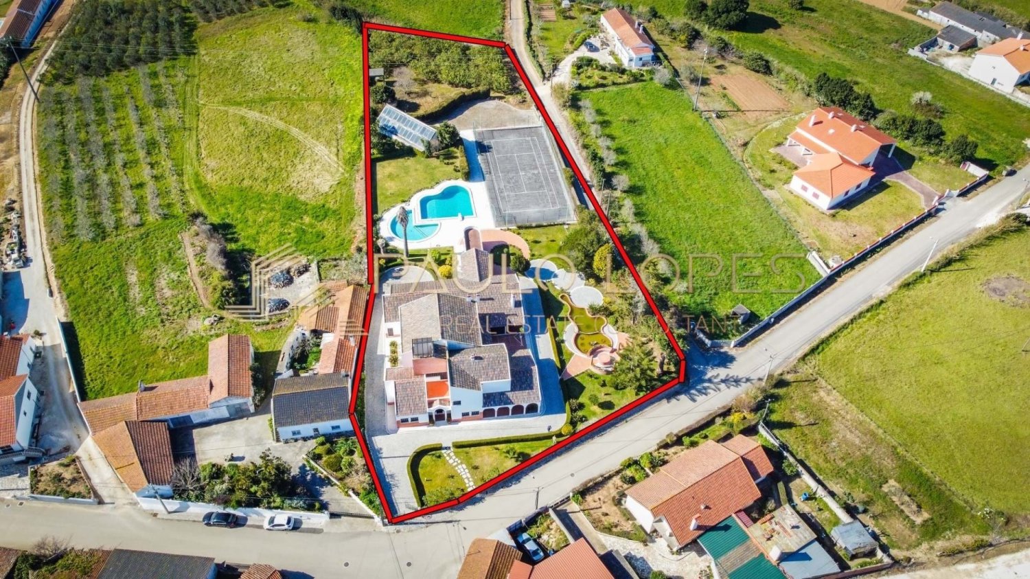 10 bedrooms Land in Sao Martinho do Porto, Portugal No. 140867