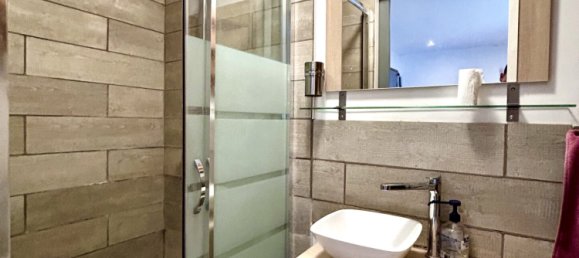 6 bedrooms House in Villiers-Saint-Georges, France No. 171960 16