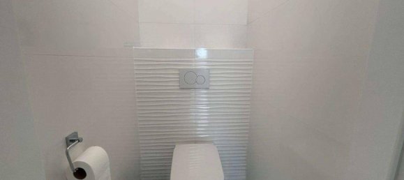 Apartamento de 2 dormitorios en Hernals, Austria No. 247205 7