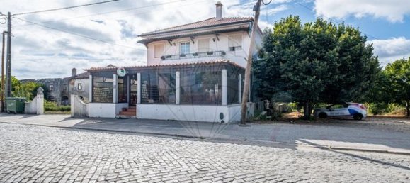 3 bedrooms House in Oliveira do Conde, Portugal No. 21445 6