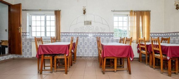 3 bedrooms House in Oliveira do Conde, Portugal No. 21445 46