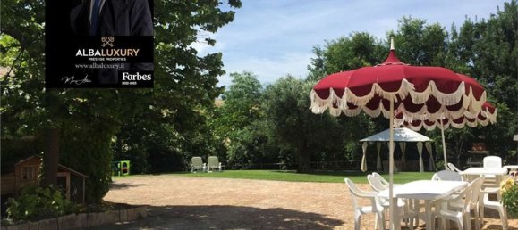 15 rooms Villa in Senigallia, Italy No. 118647 2