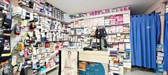 179m² Commercial property in Arteixo, Spain No. 58075 5