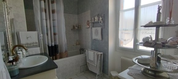 5 Schlafzimmer Haus in Chateaudun, France, Nr. 81226 10