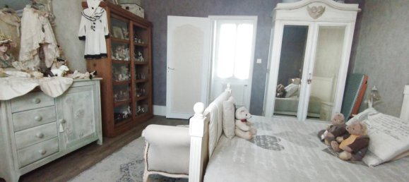 5 Schlafzimmer Haus in Chateaudun, France, Nr. 81226 13